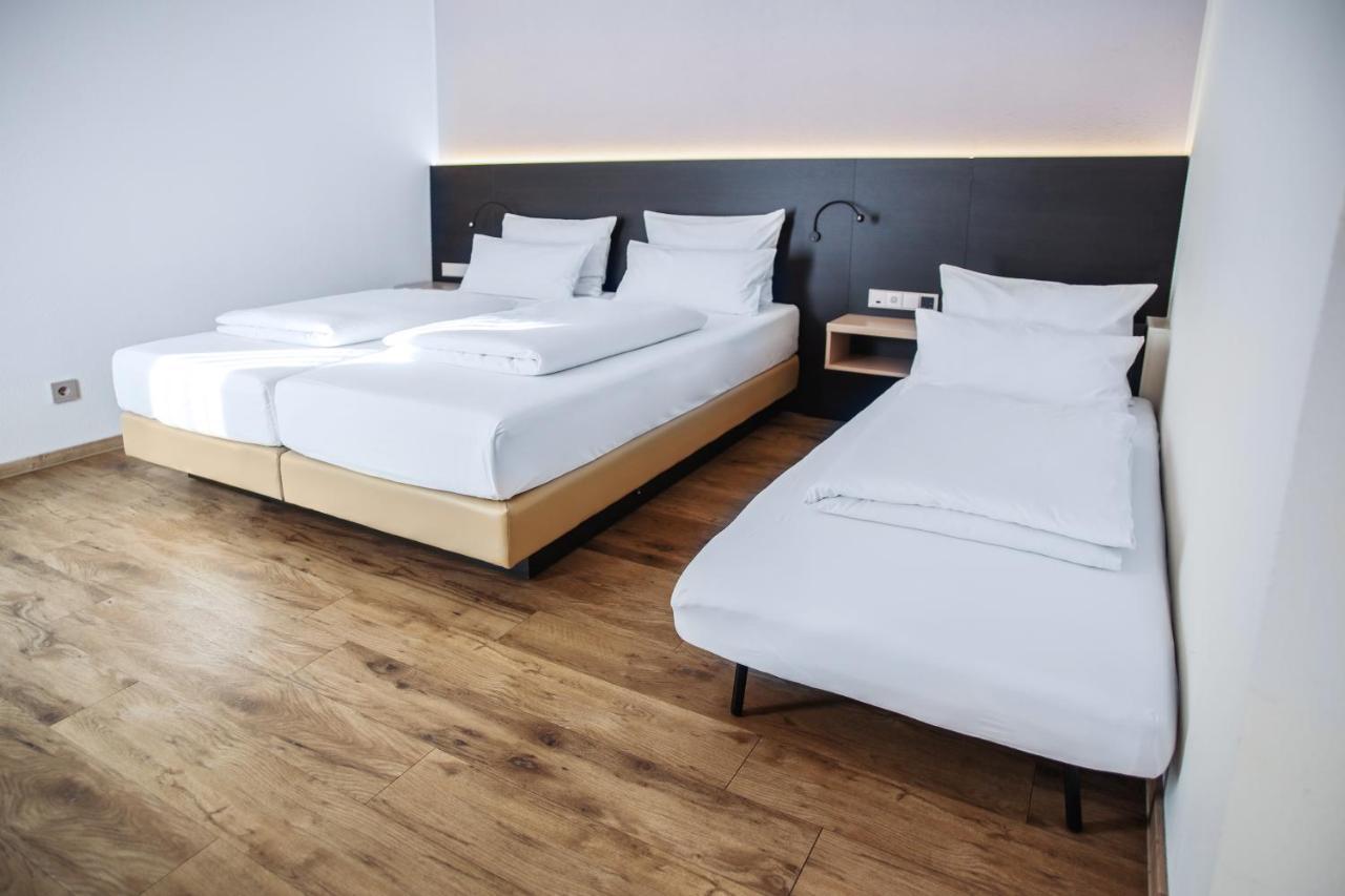 Hotel U7 Μέτσινγκεν Εξωτερικό φωτογραφία