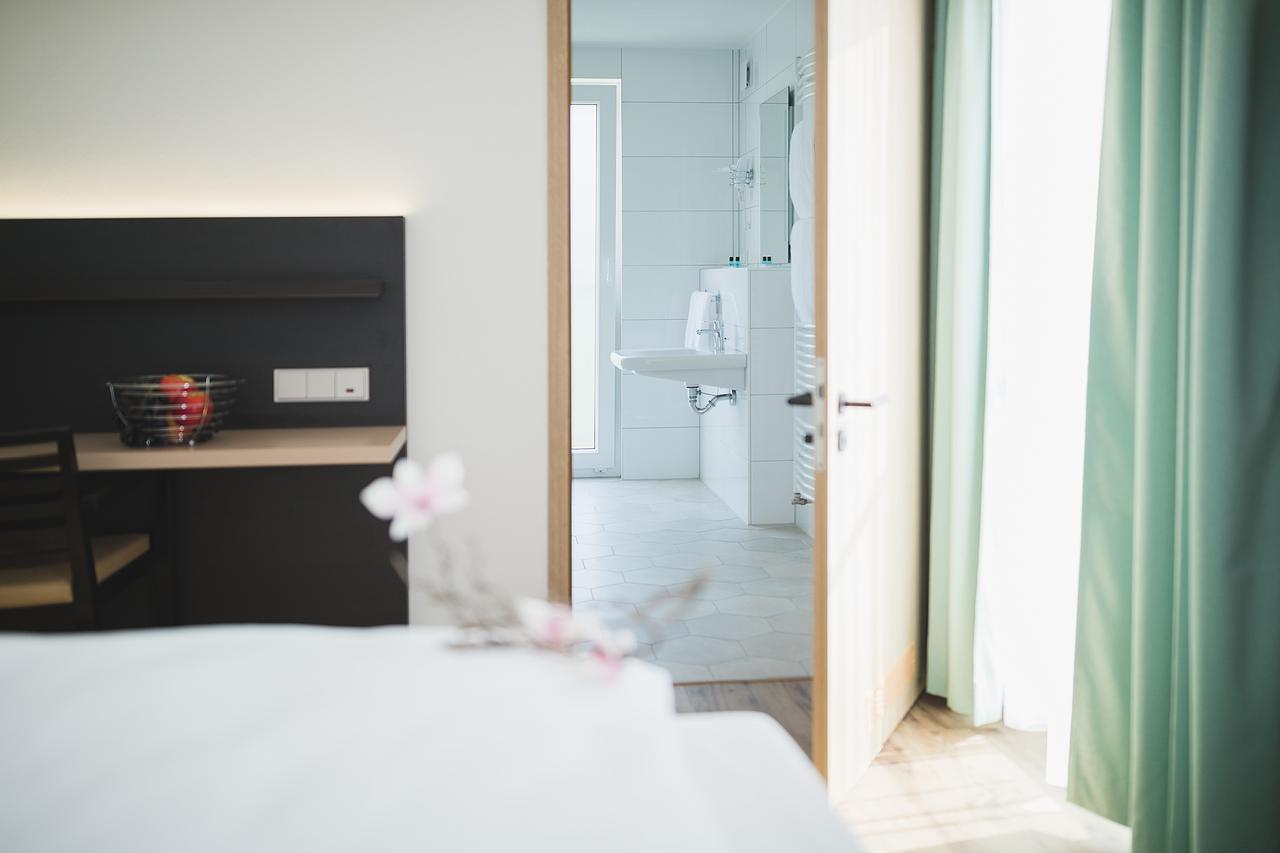 Hotel U7 Μέτσινγκεν Εξωτερικό φωτογραφία