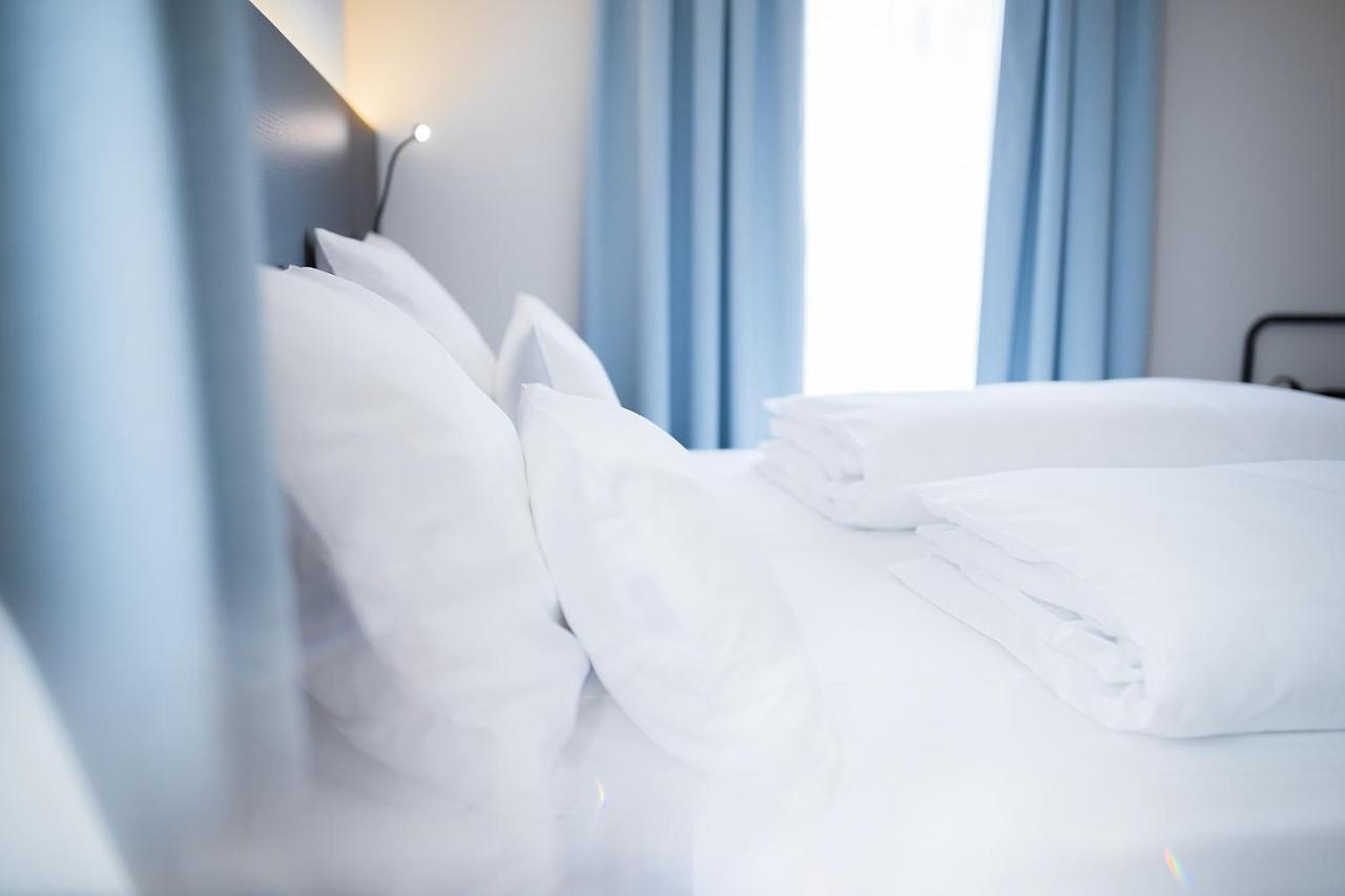 Hotel U7 Μέτσινγκεν Εξωτερικό φωτογραφία